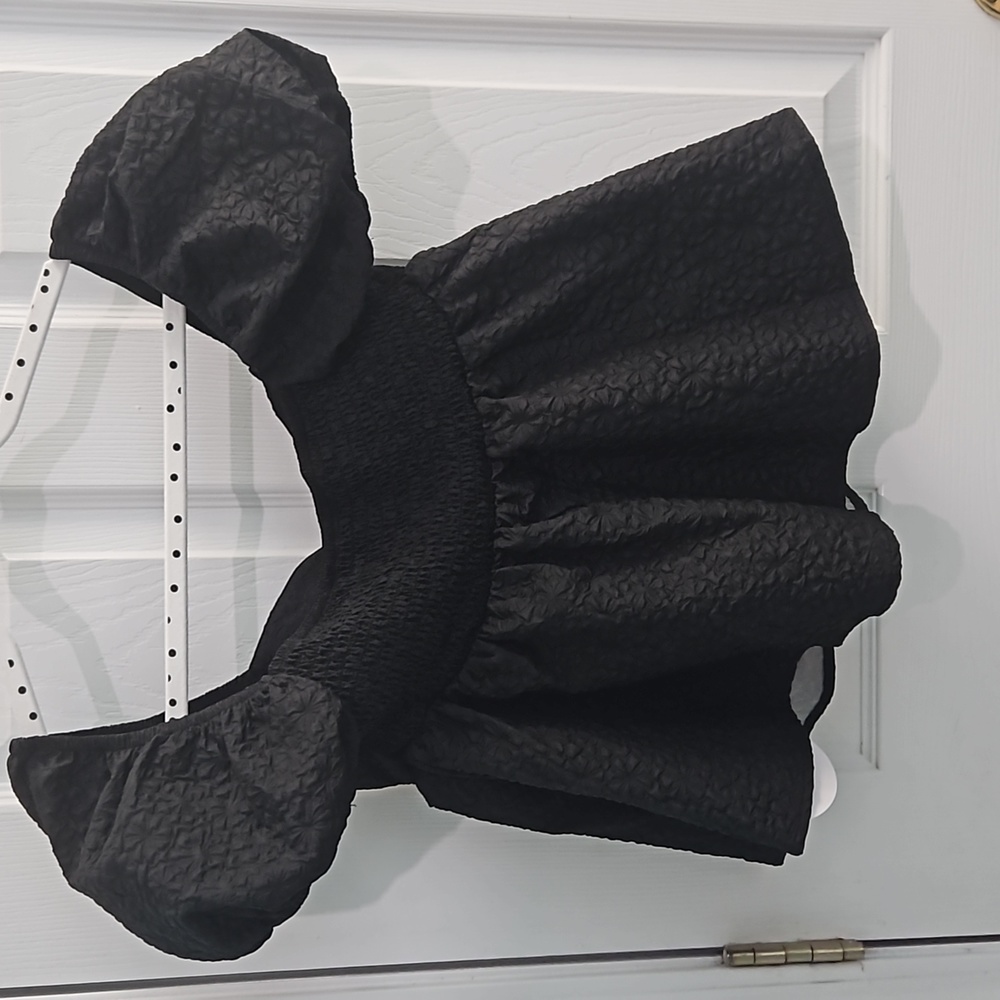 Shein vcay blouse. Off shoulder